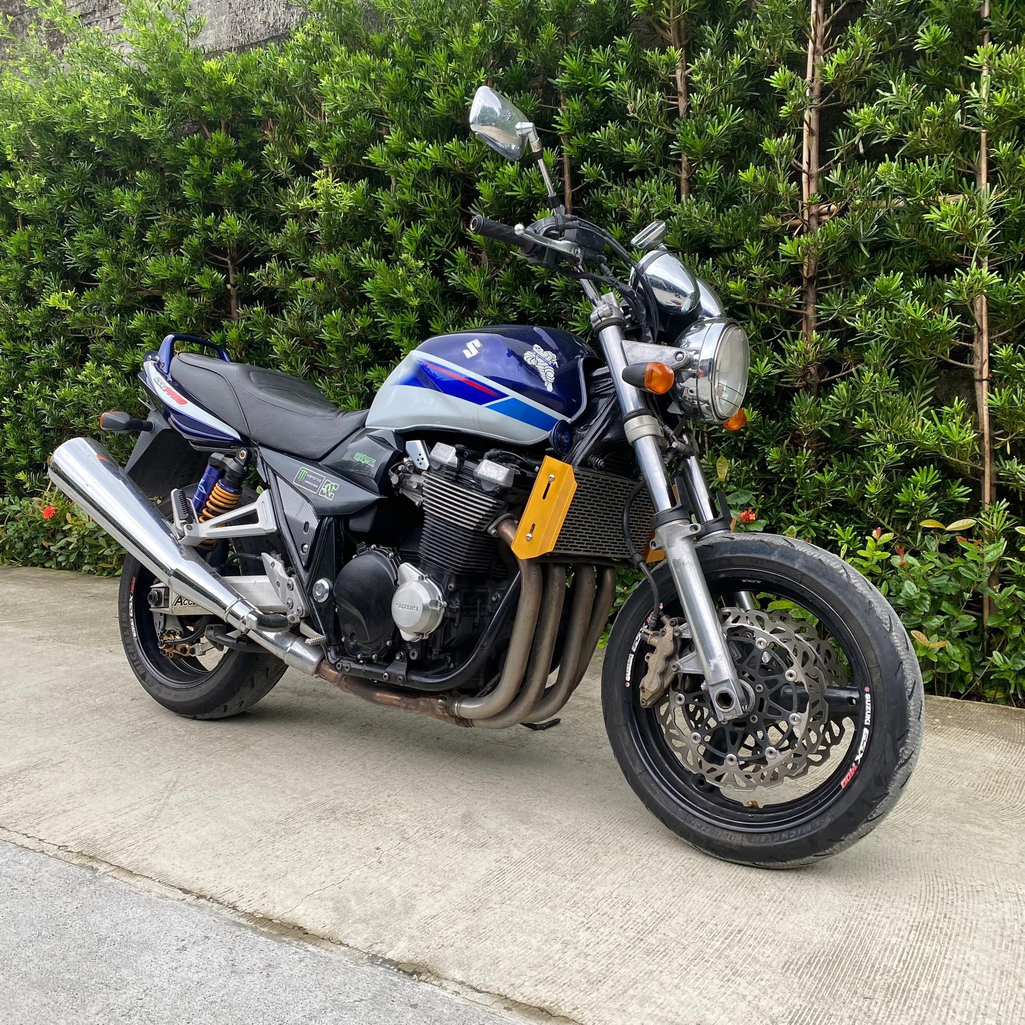 Suzuki GSX1400 油冷怪