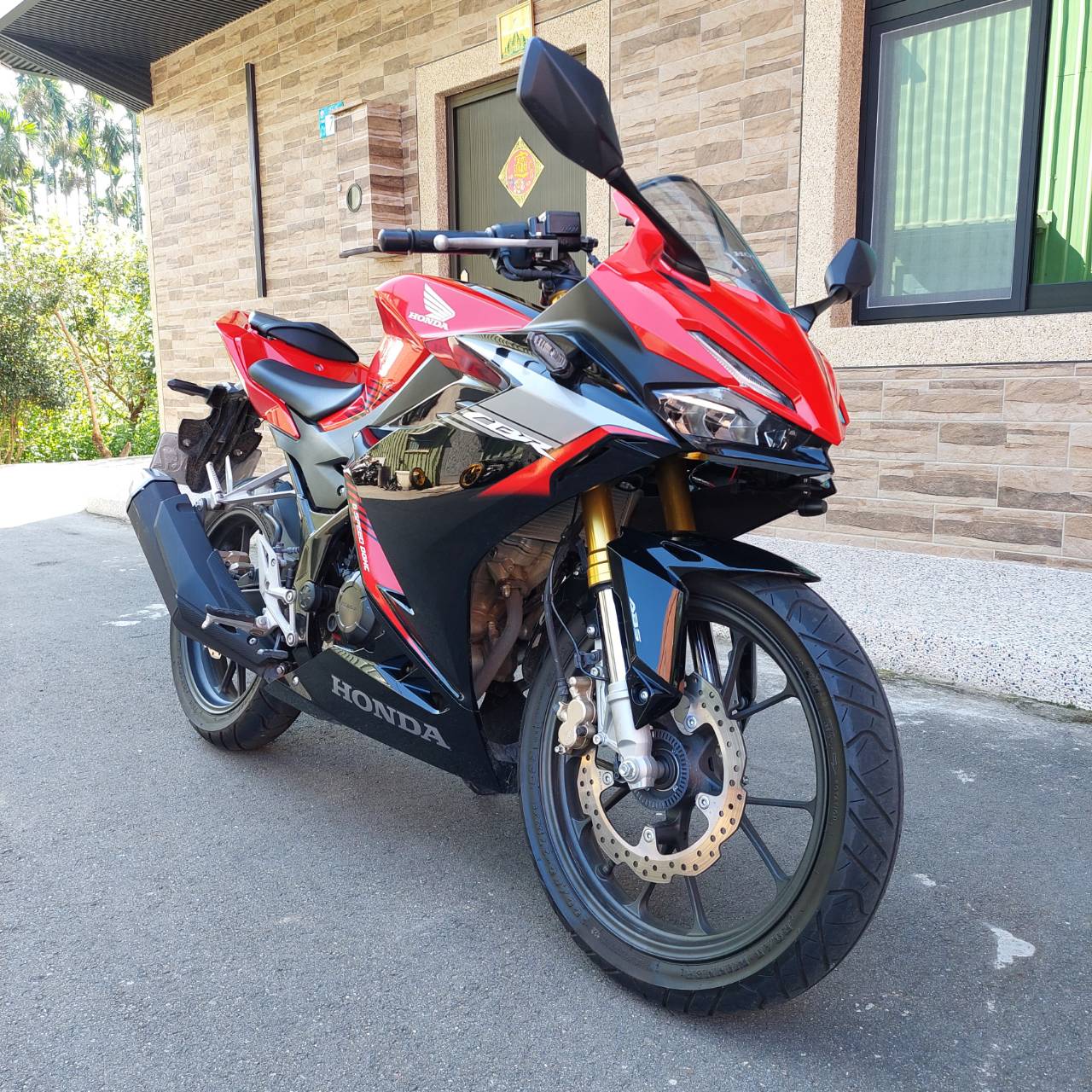HONDA CBR150R ABS 火焰領域