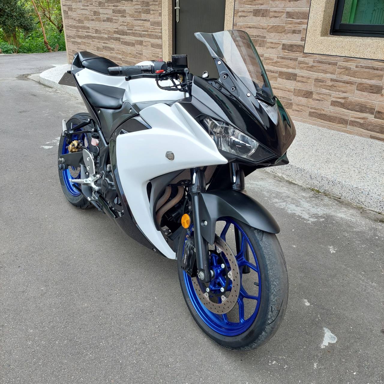 YAMAHA YZF-R3 雲夢