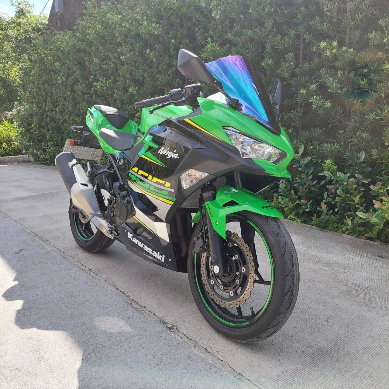 KAWAZAKI NINJA 400 郡主戰袍